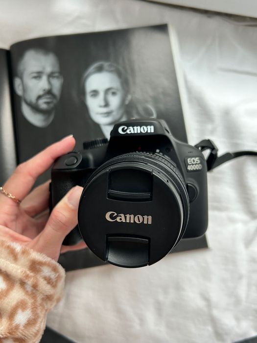 Фотоапарат Canon 4000 D