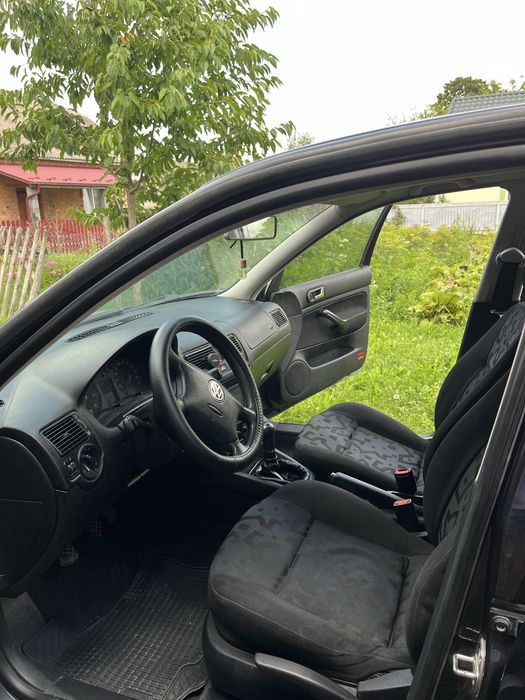 Volkswagen Golf 4
