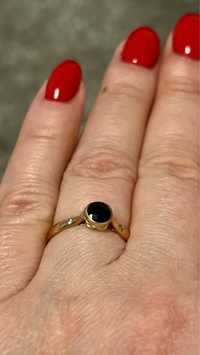 Золотое кольцо с сапфиром и бриллиантами р.16,5