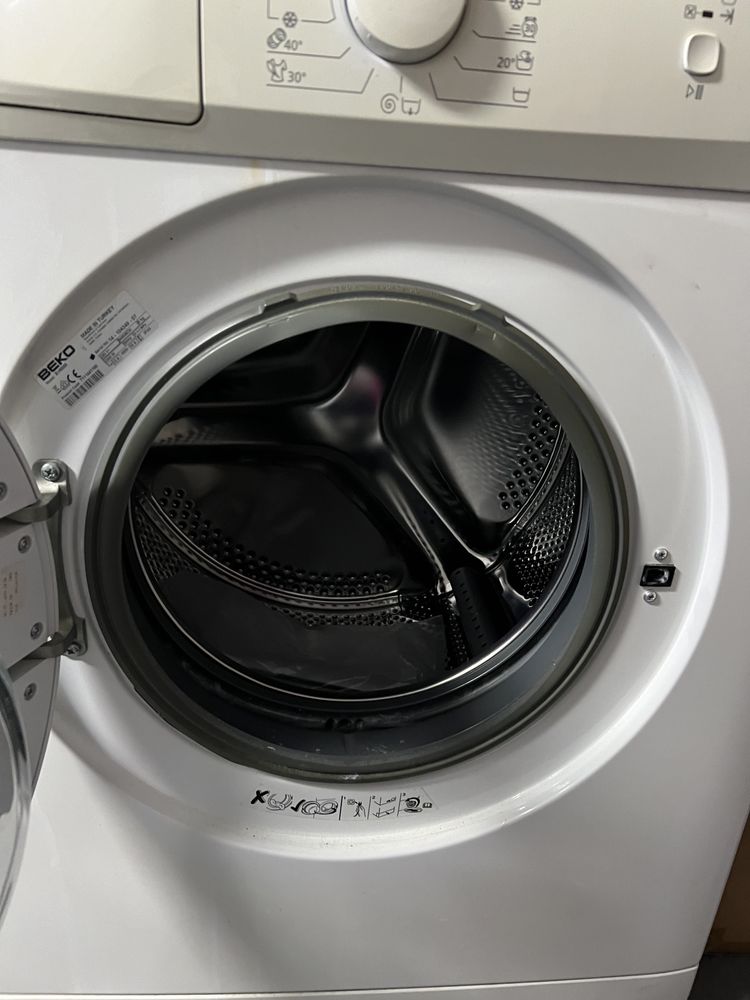 Máquina lavar roupa Beko EV 6800