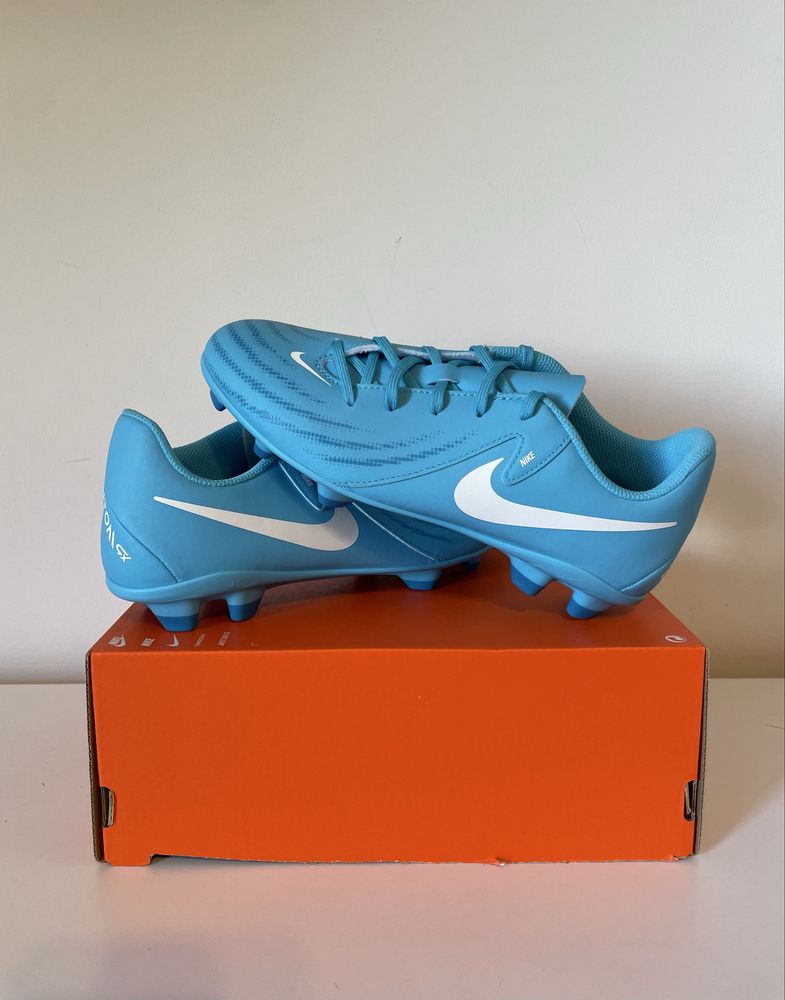 Sprzedam nowe korki Nike r. 36,5 oryginalne