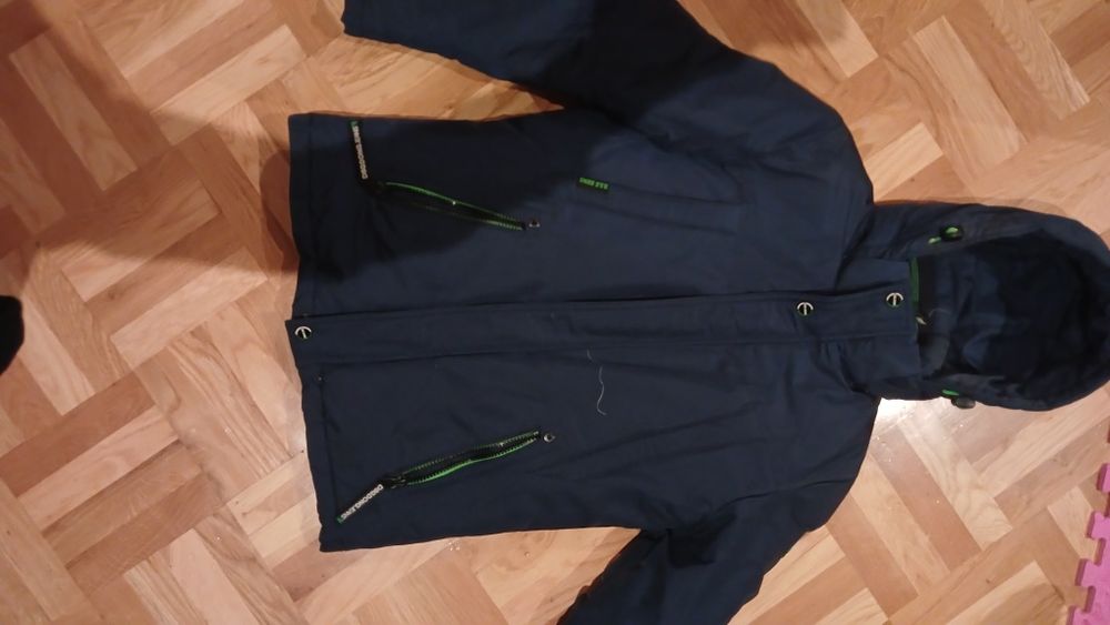 Зимова куртка чоловіча