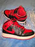 Buty NIKE Jordan 1 MID - Czarno-czerwone - Bred