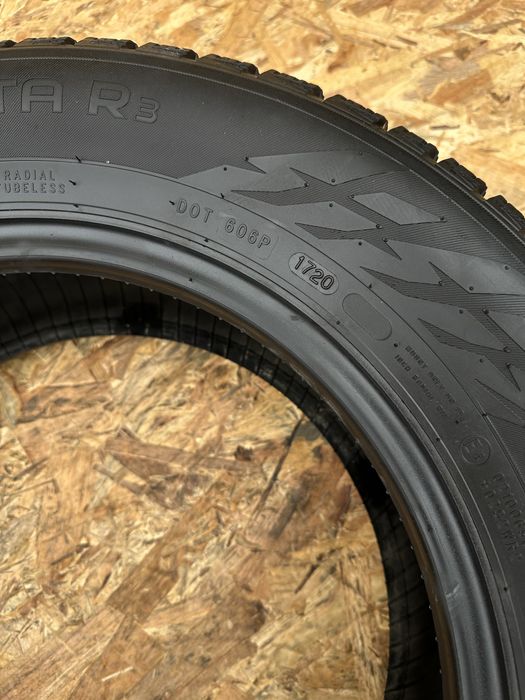Пара шин 195/65 R15 95R NOKIAN TYREZ HAKKAPELIITTA R3.гума резина шини