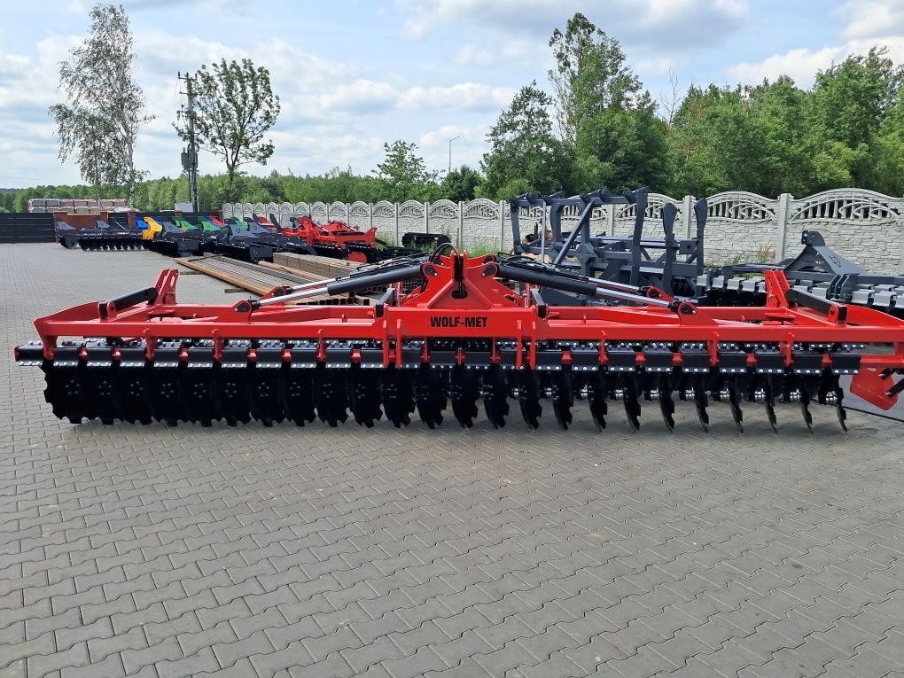 Brona talerzowa 6 metrów, talerzówka 6m firmy WOLF-MET hydrauliczna