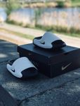 Шлепанцы Найк мужские бело чёрные летние стильные мягкие Nike