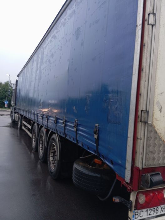 Напів причіп Трейлер