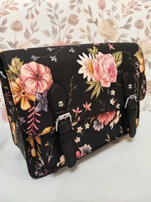 Nowa mocna torebka twarda listonoszka damska czarna w kwiaty