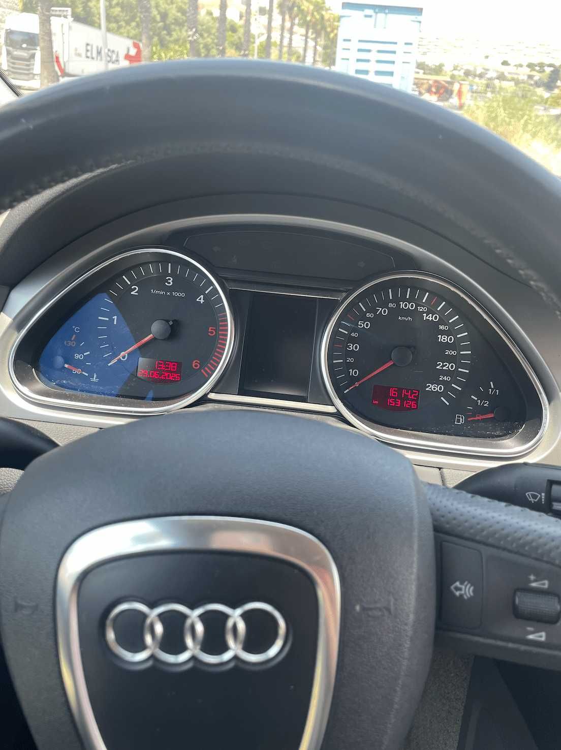 Audi Q7 3.0 TDI Exclusivo, ano 2006