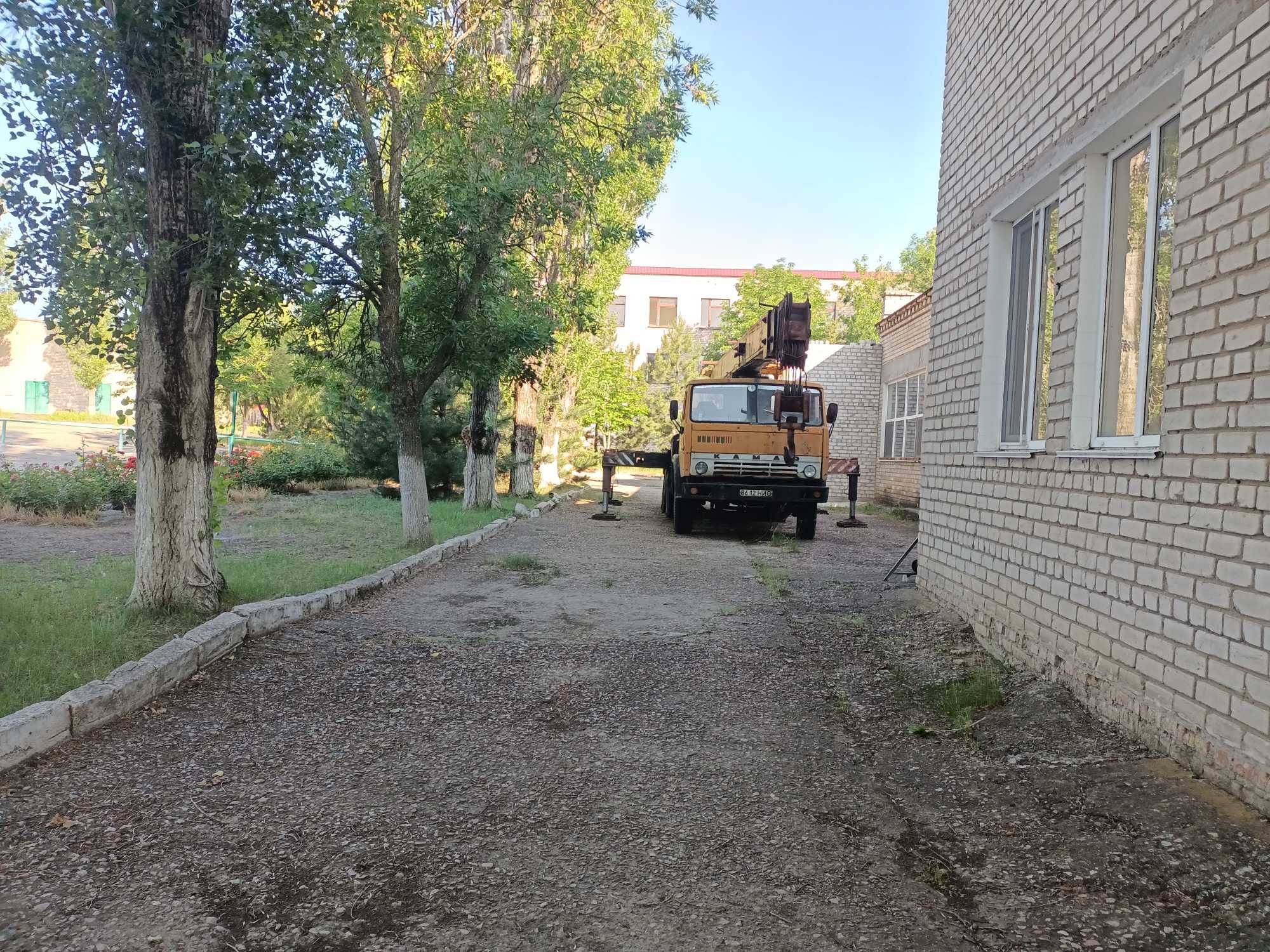 Оренда господарсько-адміністративного майнового комплексу, 4,2 га
