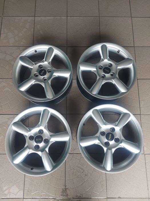 R16  диски 4×100 DIA 56.1 титани R16