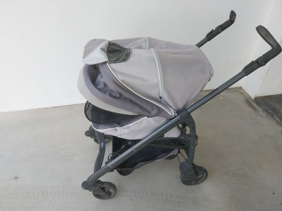 Carrinho de bebé chicco