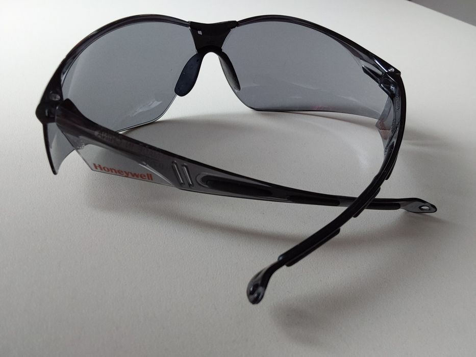 Okulary ochronne Honeywell  Nowe