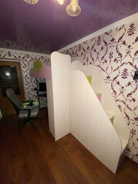 Детская кровать-комод с учебным местом и шкафом