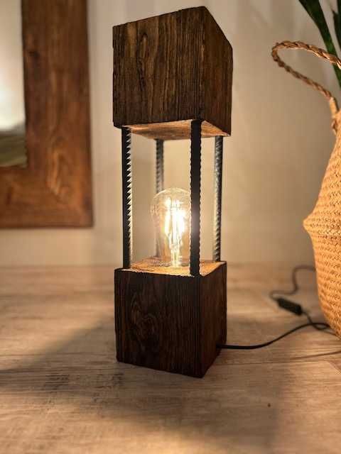 Lampa loft drewniana vintage 42 cm – stojąca, industrialna, LED