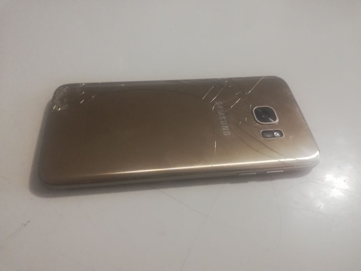 Sprzedam Samsung galaxy s7 edge. Uszkodzony wyświetlacz LCD