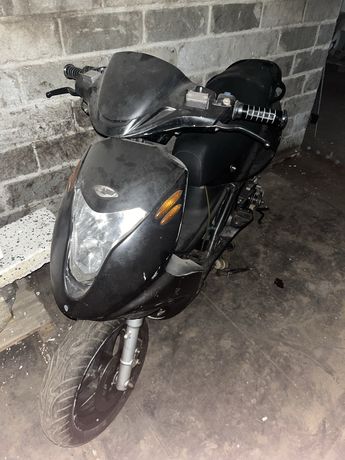 Skuter malaguti warrior f14 na części