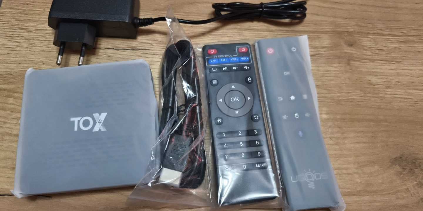 TOX4 Android 13 Smart TV Box 4 ГБ 32 ГБ