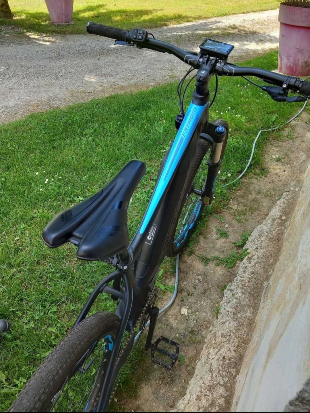Giant Fathom E+2