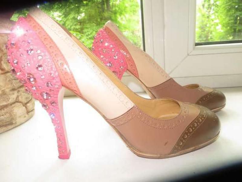 Продам шикарные туфли miu miu  100%оригинал 1 линия