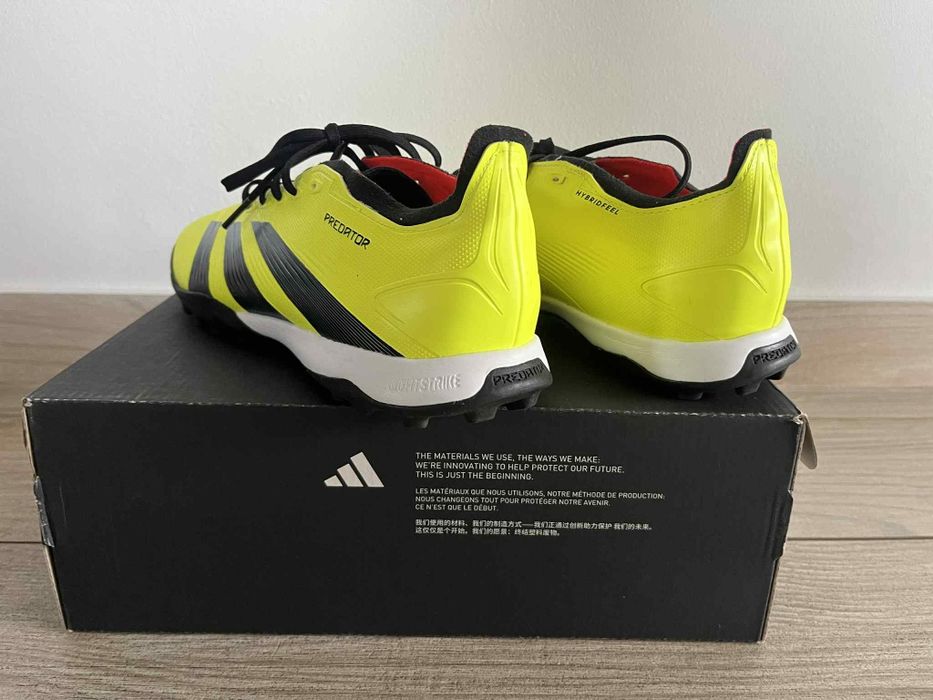 Buty piłkarskie halówki,turfy adidas 43⅓