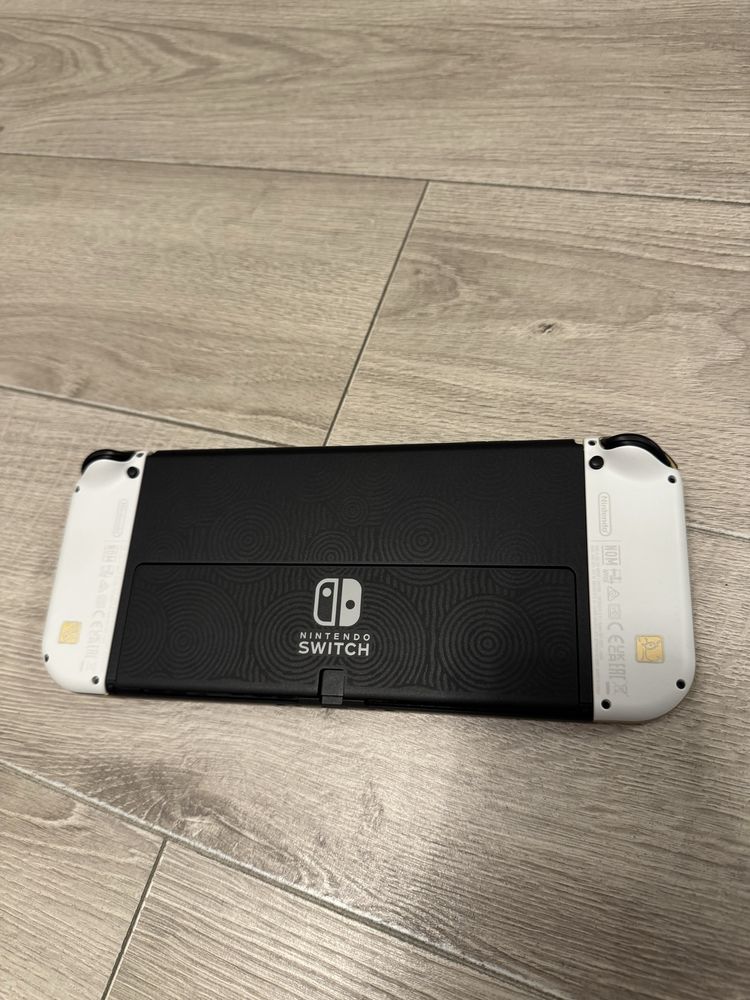 Nintendo Switch OLED Zelda Tears of the kingdom edition + kontroler