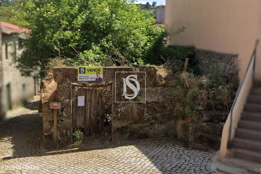 Moradia em ruína para restaurar em Santo Evos, Viseu