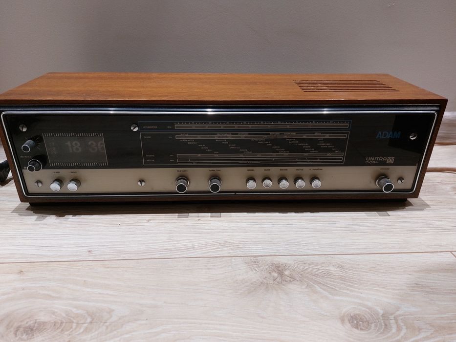 Radio Adam Unitra Diora PRL zegar klapkowy