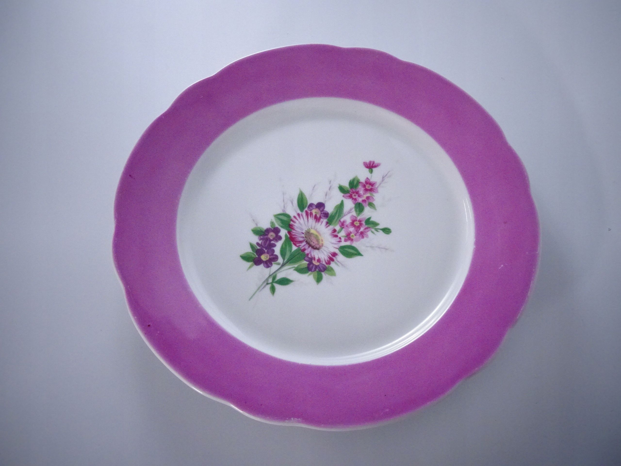 vintage różowy porcelanowy talerz patera kwiaty