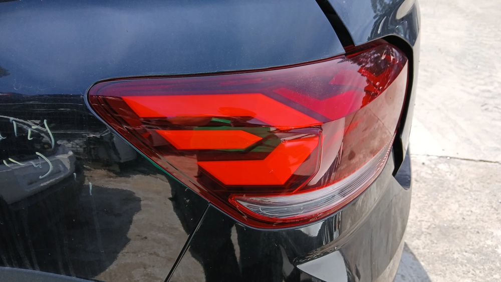 Farolim esquerdo DACIA Sandero III