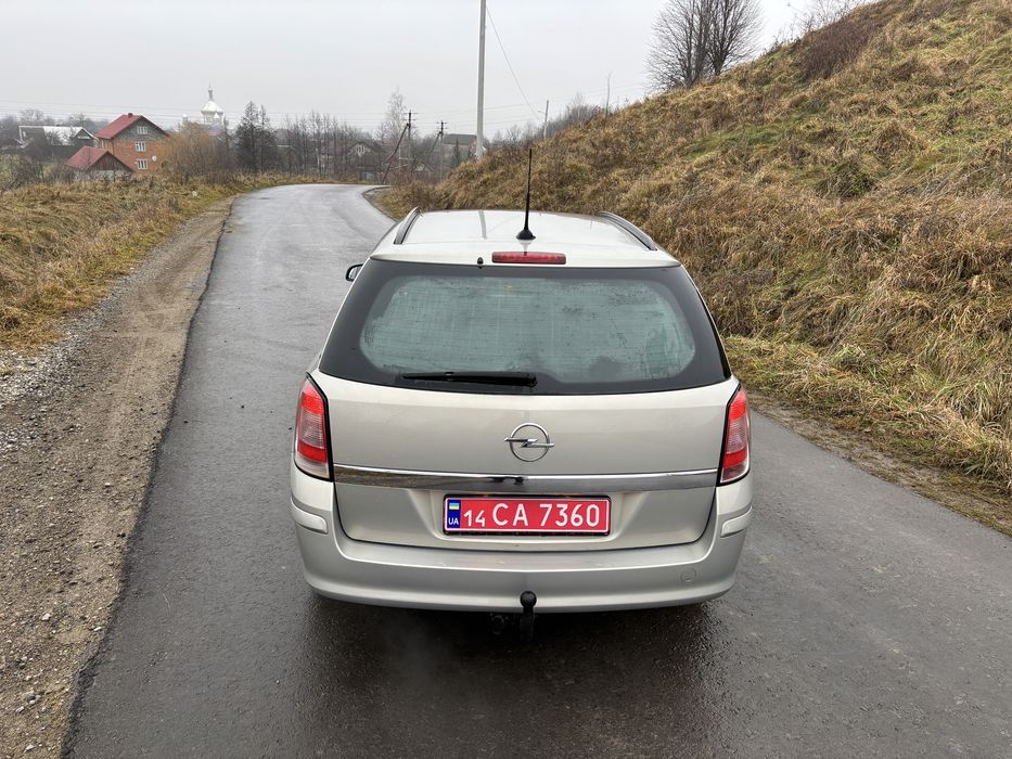 Opel Astra H 2007 1,6 бензин