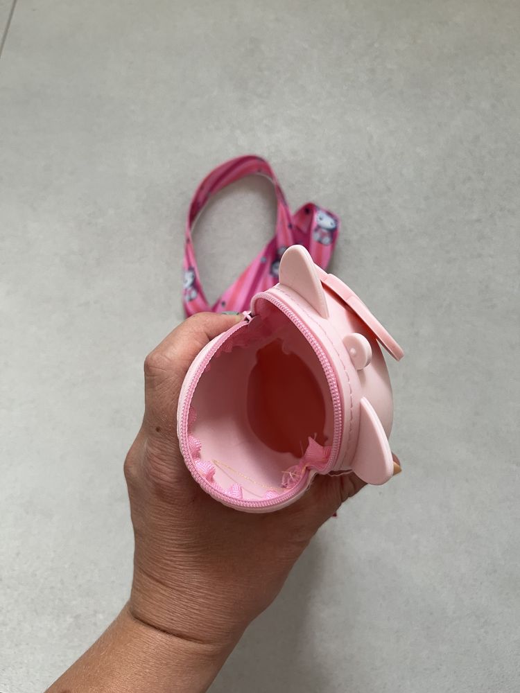 Torebeczka dla dziewczynki Hello Kitty z regulowanym paskiem