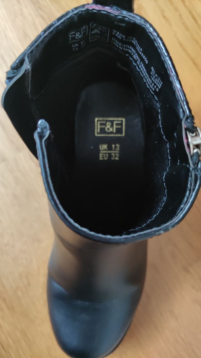 Ботинки на дівчинку р.32 F&F
