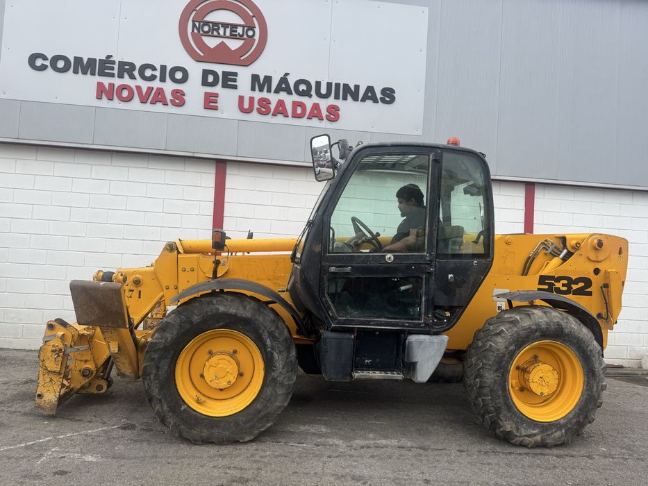 Empilhador Multifuncoes JCB 532-120 usada
