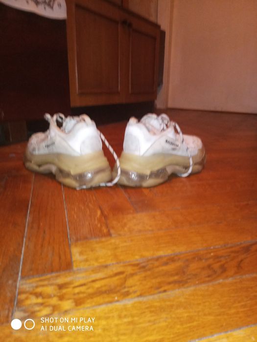 Кроссовки бу в хорошем состоянии