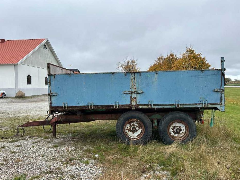 przyczepa wywrotka tandem 3 strony