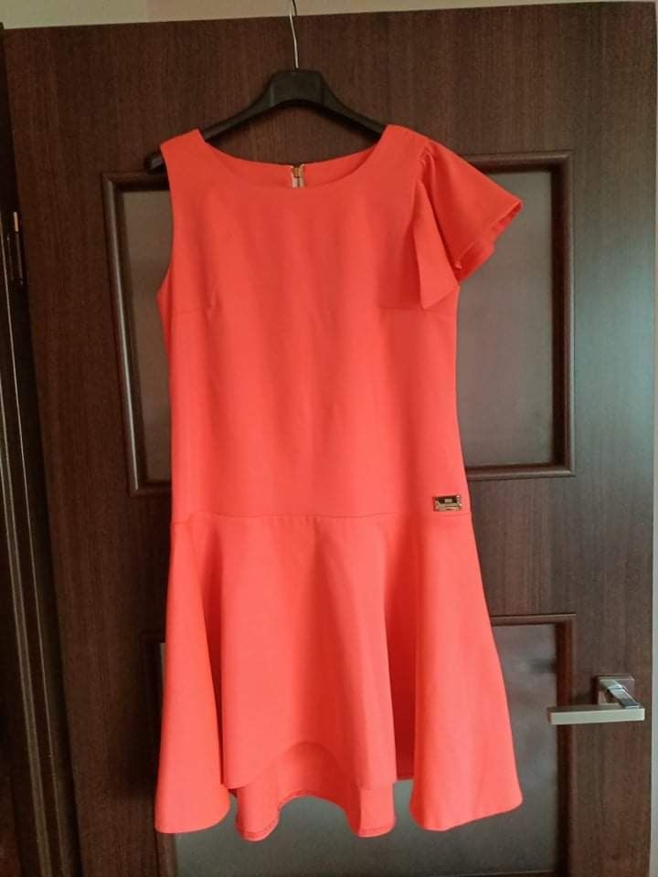 Śliczna sukienka Elisabetta Franchi S/M