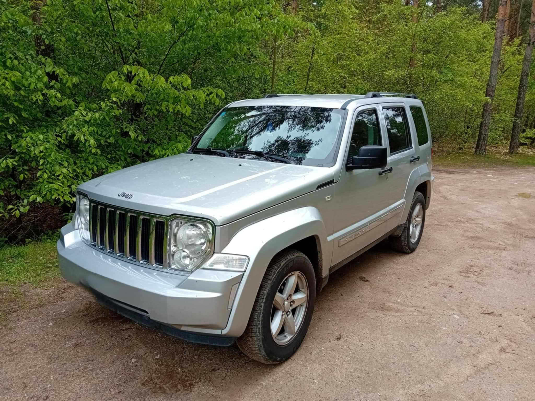 Sprzedam samochód osobowy Jeep