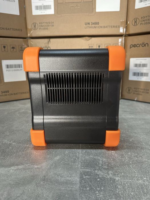 Зарядна станція Pecron LiFePo4 1800/1200Вт