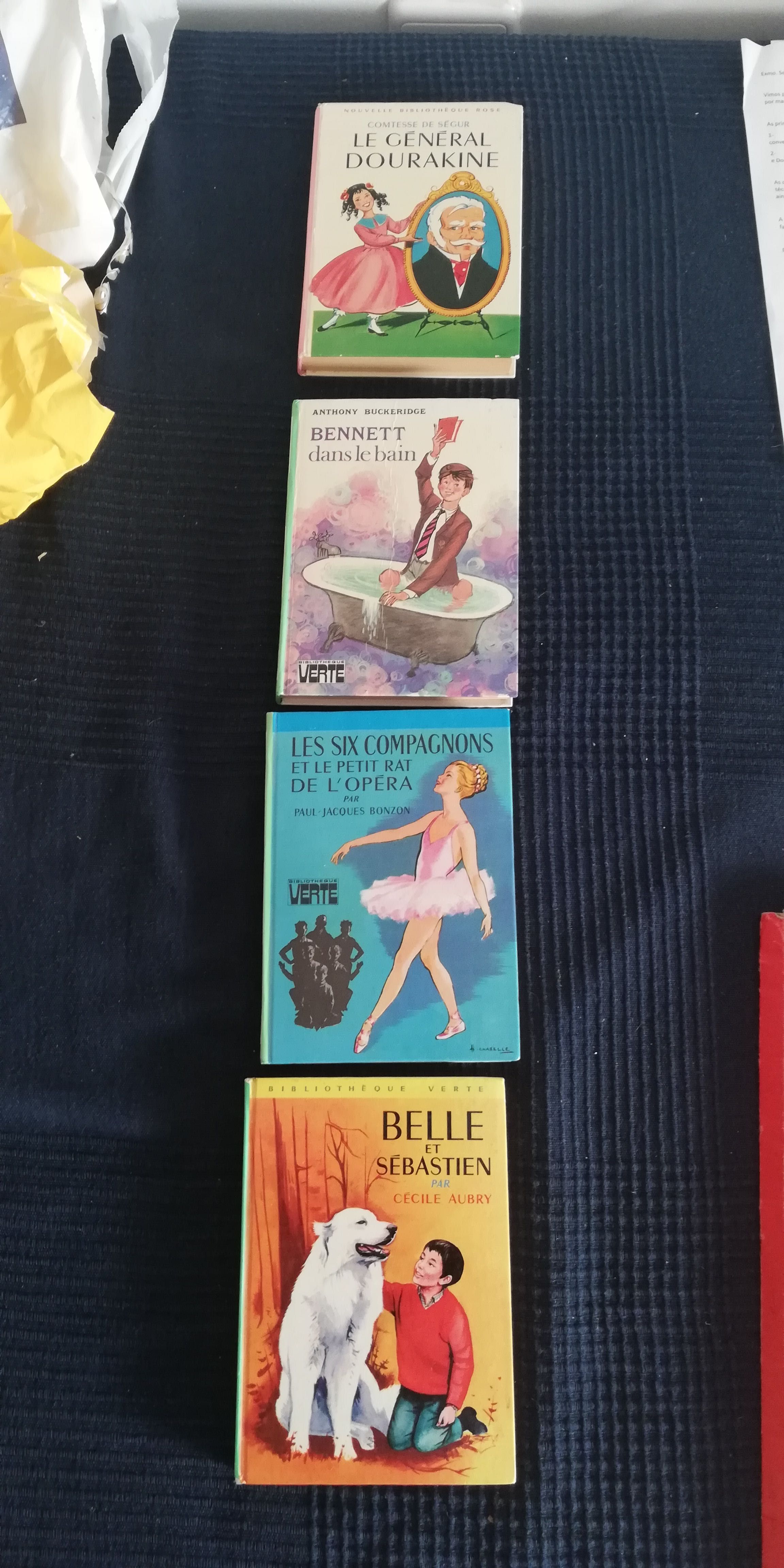 4 Livros criança em Frances
