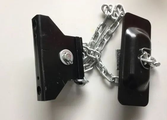 Suporte do pneu suplente Mazda B2500 BT-50 Ford Ranger UB9F-38-610 UB9F38610