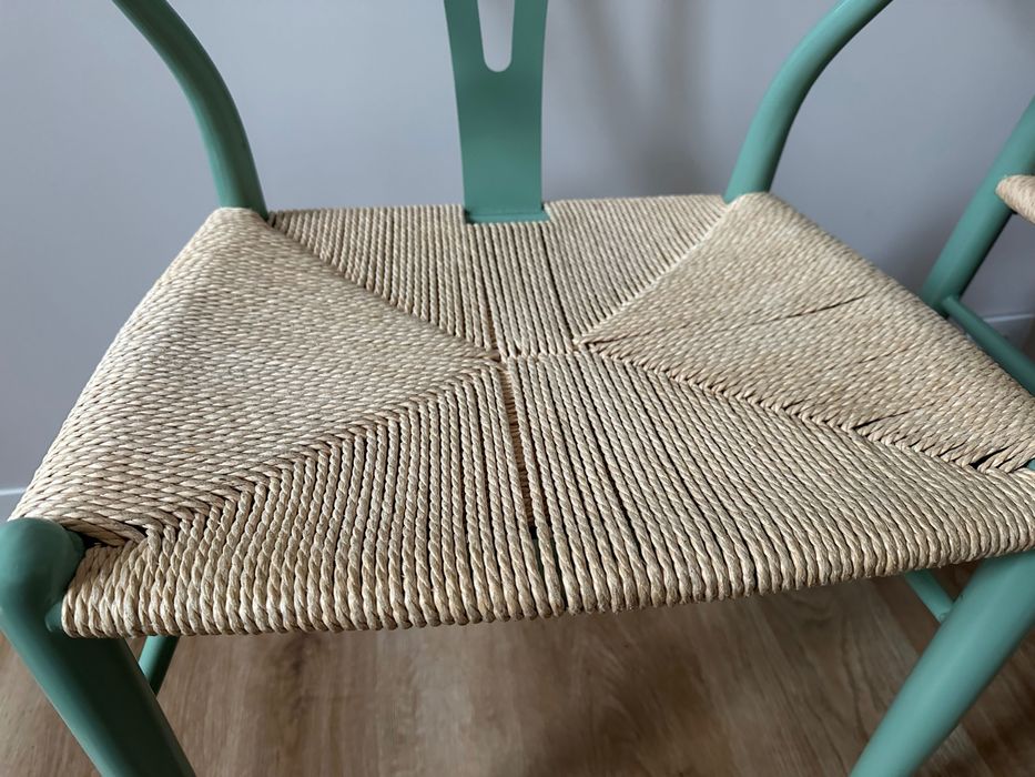 Krzesła z ręcznie plecionym siedziskiem SKLUM