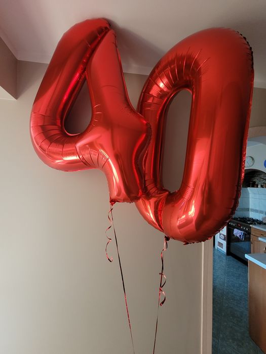 40 balony z helem czerwone duże