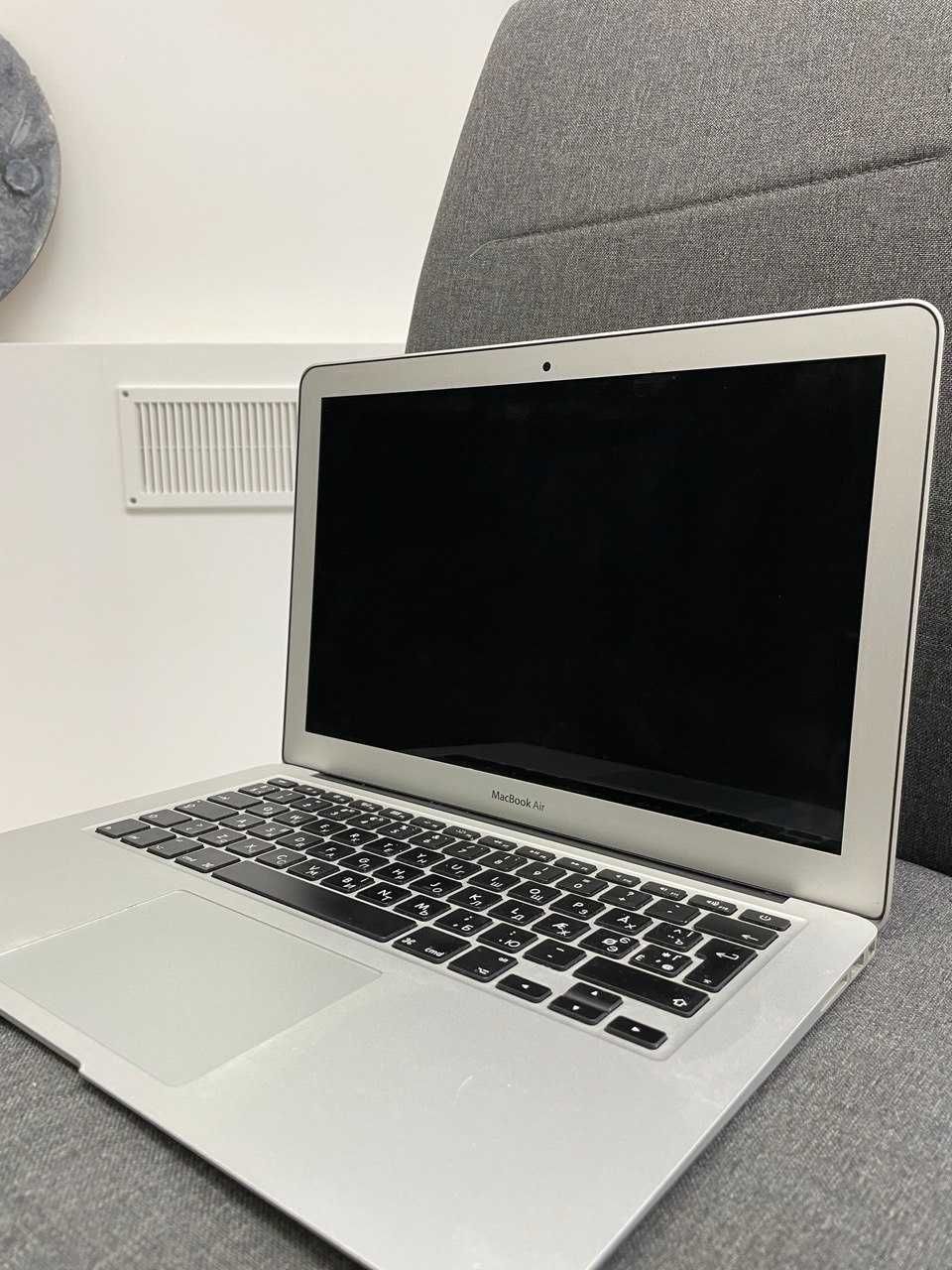 Macbook Air 13” (Late 2015) 8/128 Gb