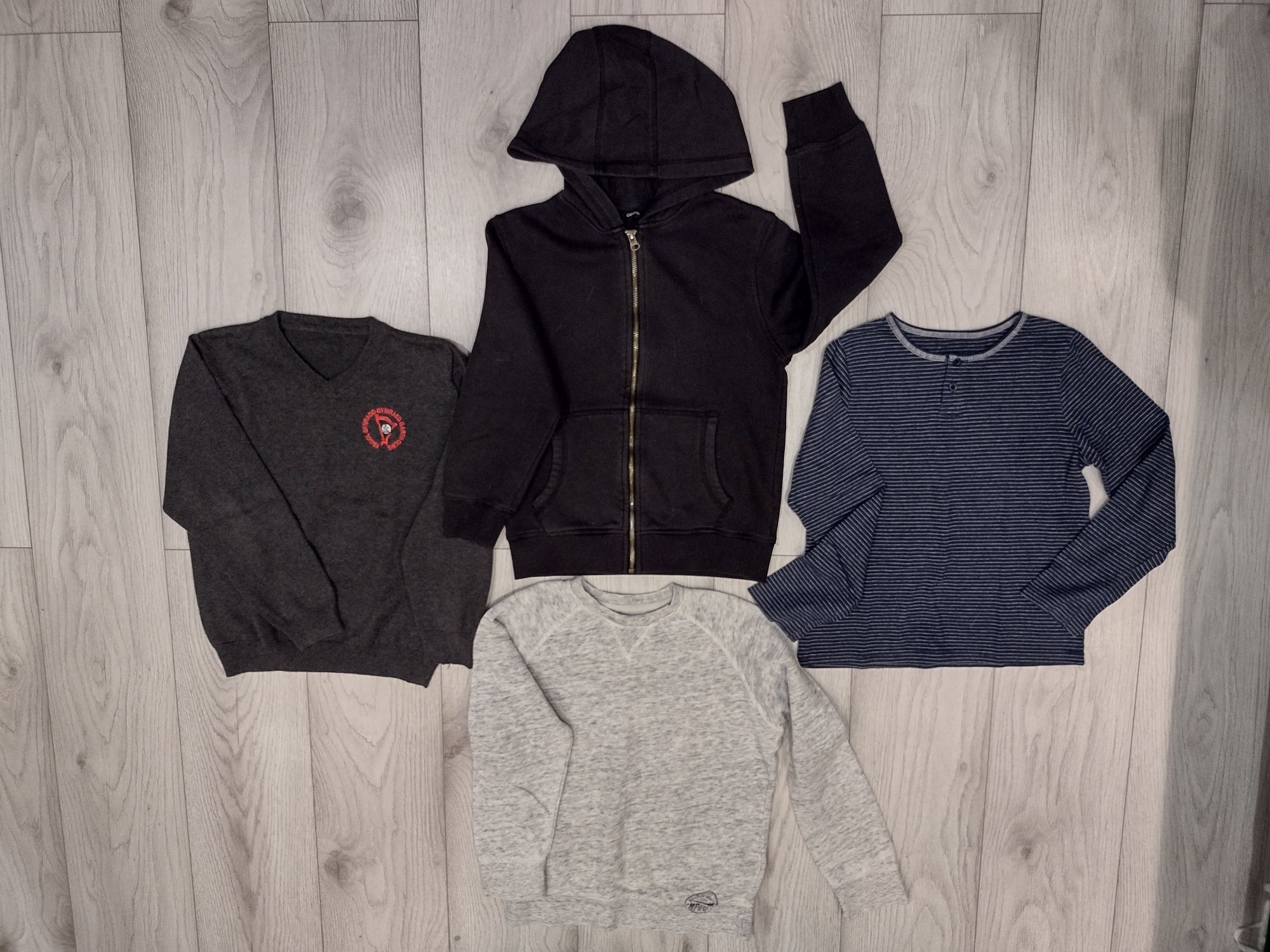 Zestaw 134 140 sweterek bluzka i 2 bluzy