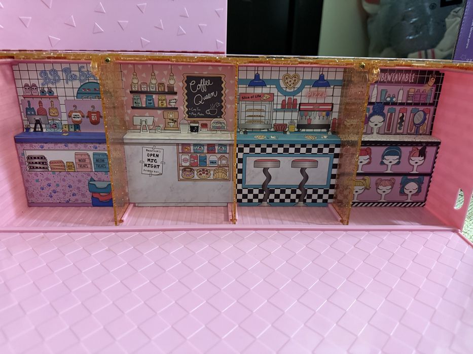 Підставка для лялечок LOL