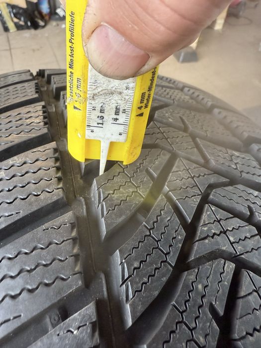 4xopona zima Dunlop Winter Sport 5 235/55 R1799V