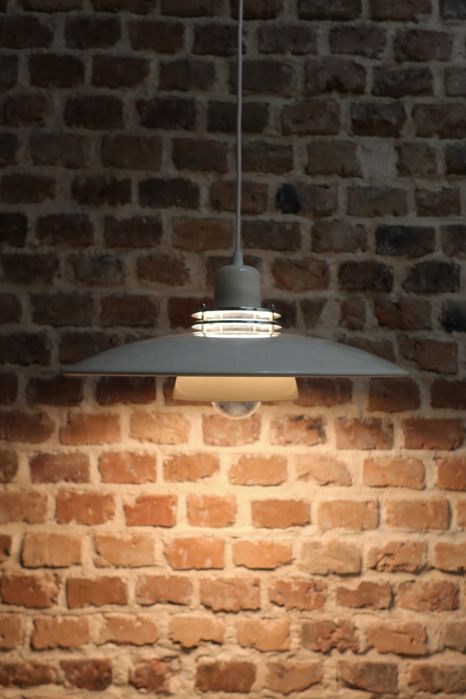 Biała duńska lampa wisząca Belid vintage space age 1980