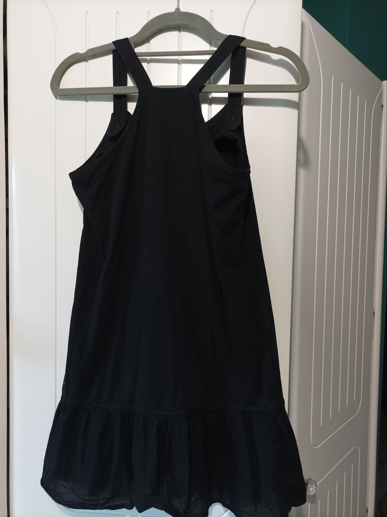 Sukienka letnia 140 czarna ramiączka bokserka z falbaną