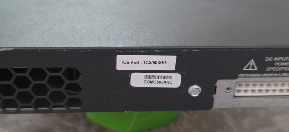 Комутатор керований Cisco Catalyst WS-C2960-24PC-L 24 V06 коммутатор